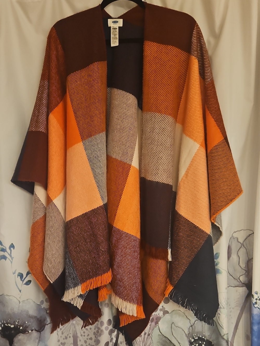 Old Navy Geometric Patchwork Throw in Orange, Brown, Cream